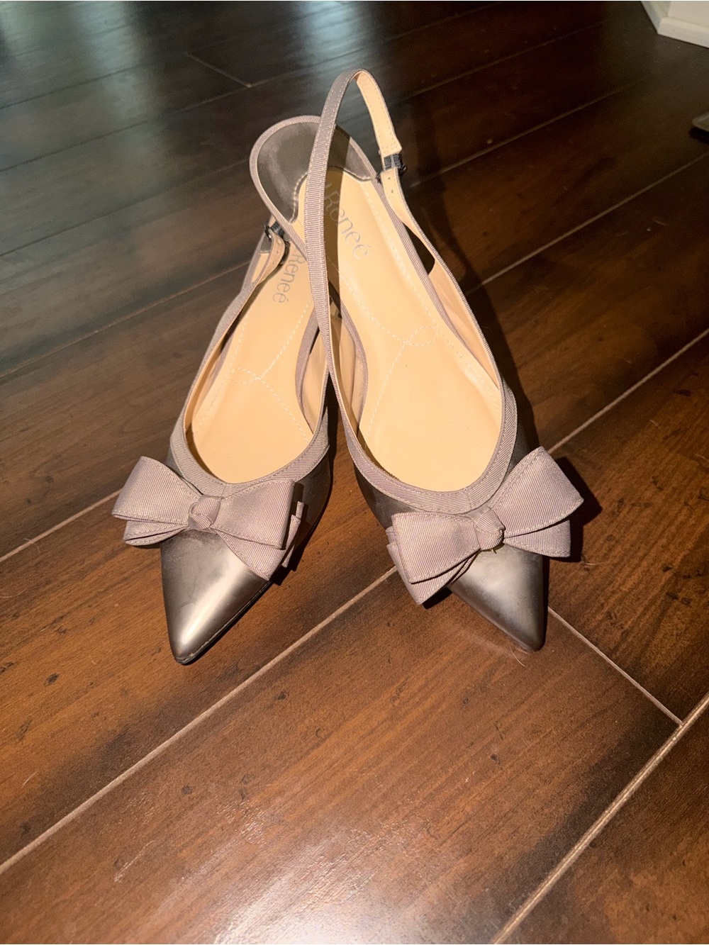 EEUC J. Renee Slingback Bow Heels – Taupe/Gray – Worn Once – Size 11M